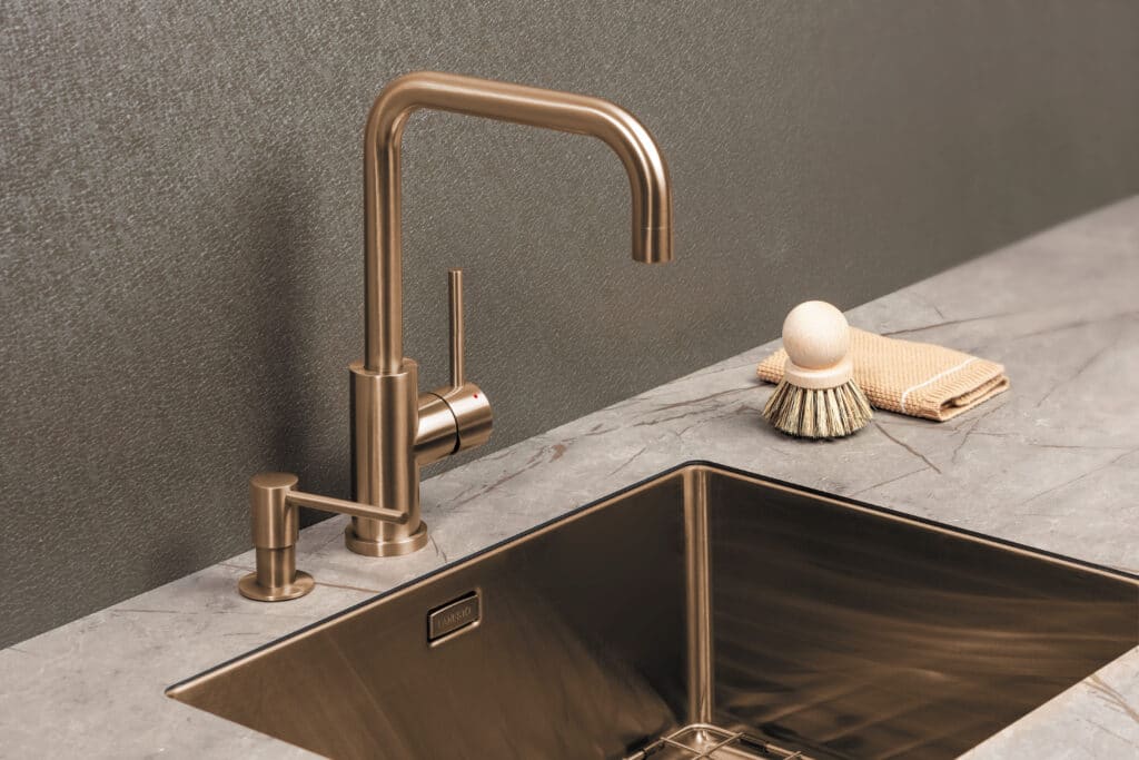 Le robinet de cuisine assume bien plus de fonctions que la simple alimentation en eau. 3