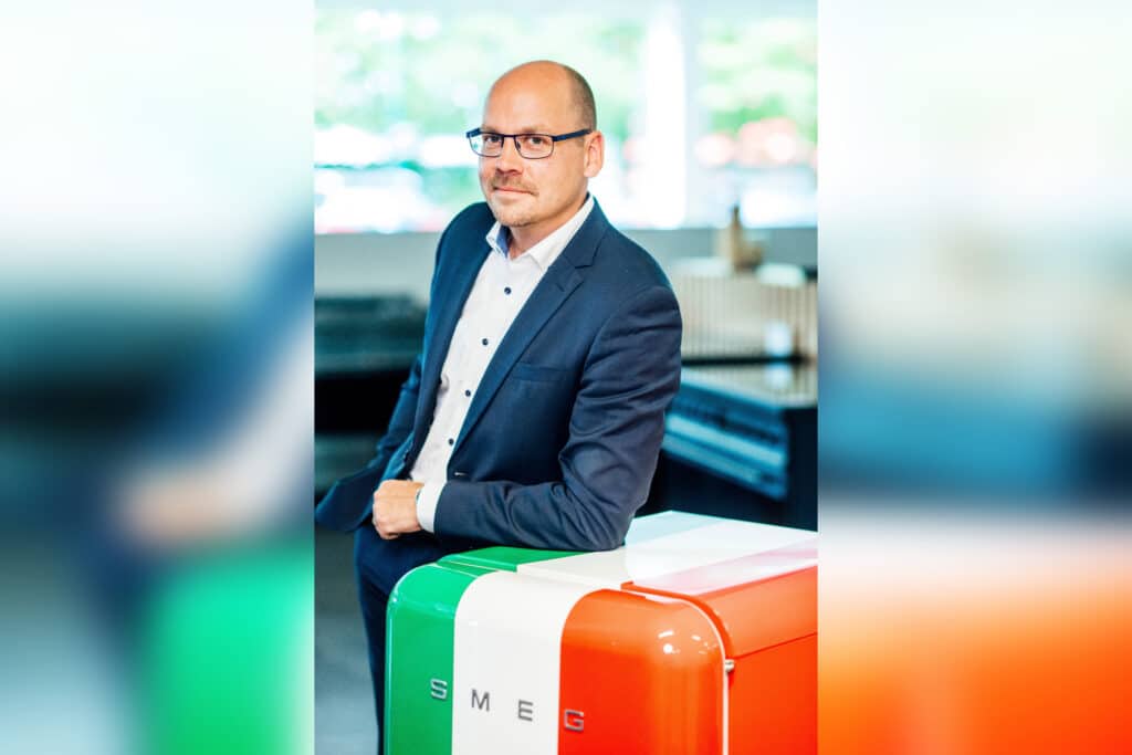 Smeg renforce sa relation avec le secteur des cuisines 1