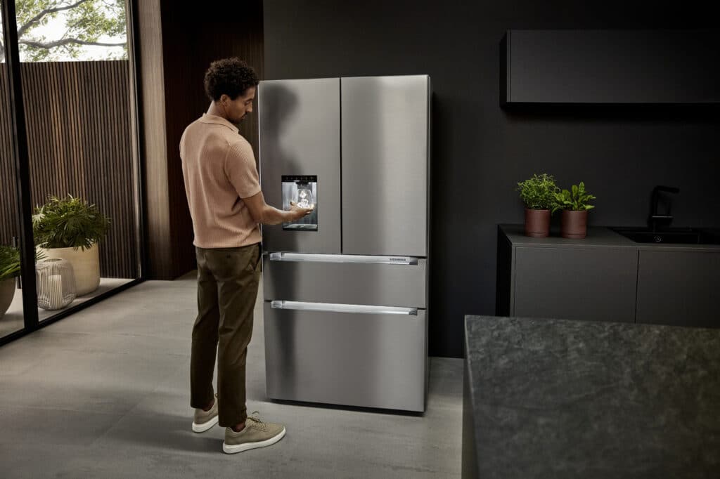 Liebherr : « Les héros de l’énergie et les icônes du design brillent côte à côte ».